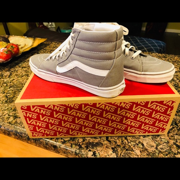Vans Size 8.5 - Picture 2 of 2